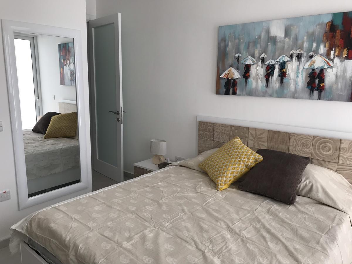 "Centre Point" Apartment Сент Джулианс Экстерьер фото