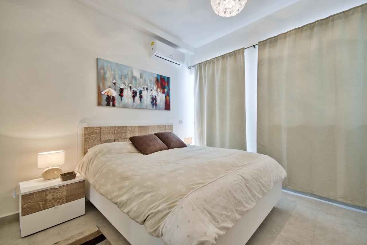 "Centre Point" Apartment Сент Джулианс Экстерьер фото